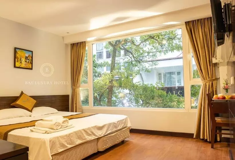 هتل Bay Luxury