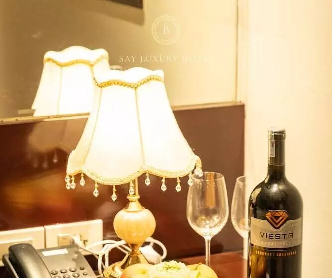 هتل Bay Luxury