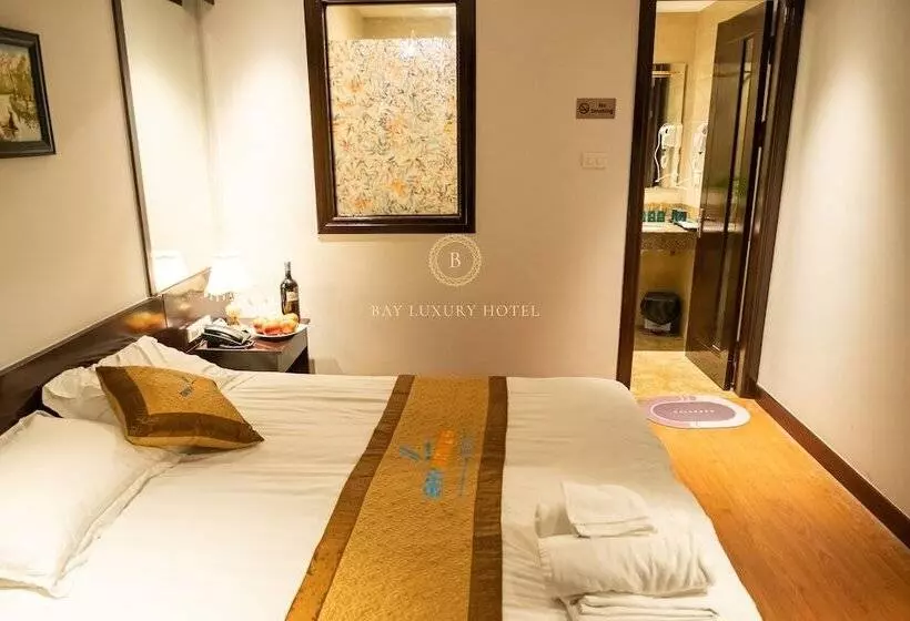 هتل Bay Luxury