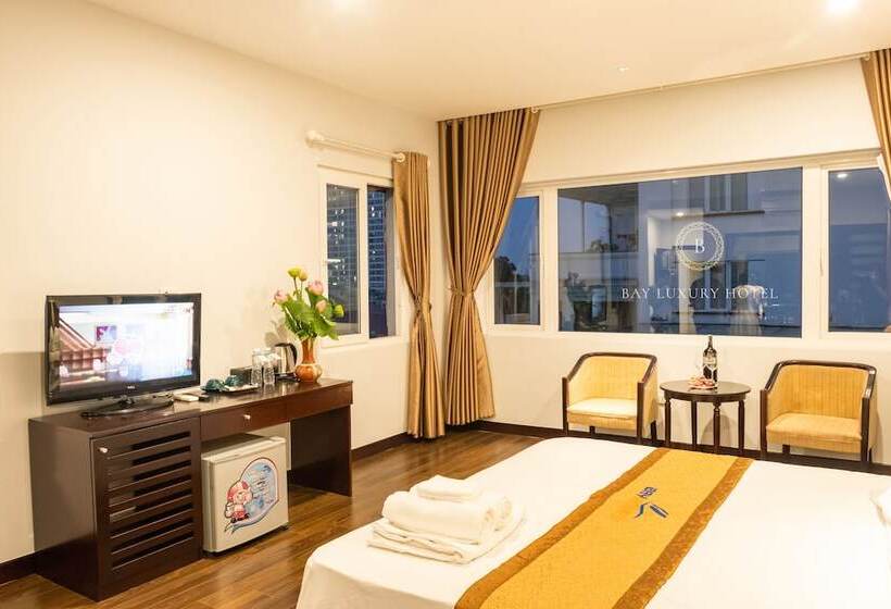 هتل Bay Luxury