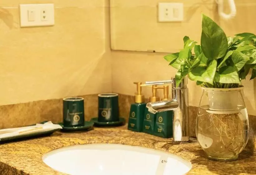 هتل Bay Luxury