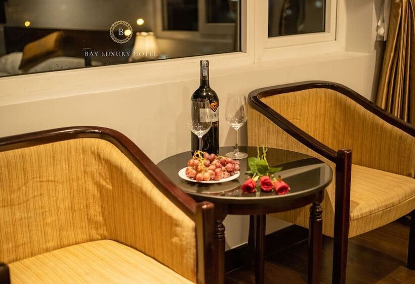 هتل Bay Luxury