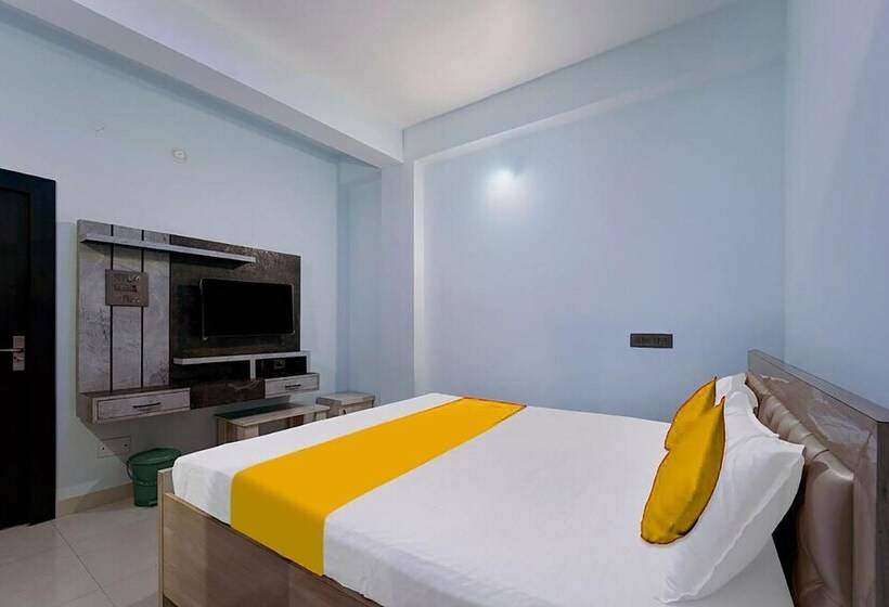 Hotel Fabexpress Jt Complex