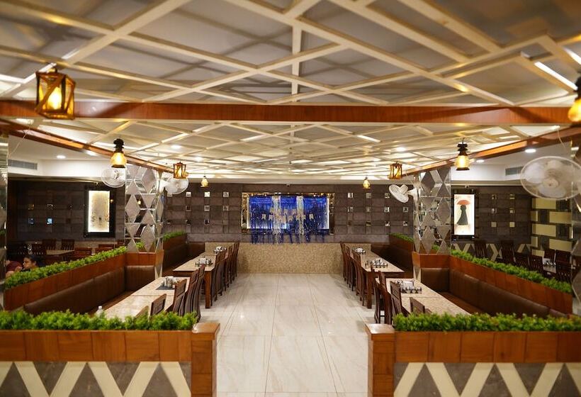 Hotel Golden Hut Derabassi