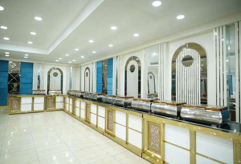 Hotel Golden Hut Derabassi