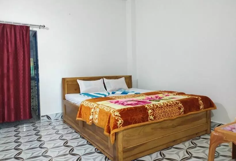 Hotelli Homecation Manas River Rock Lodge