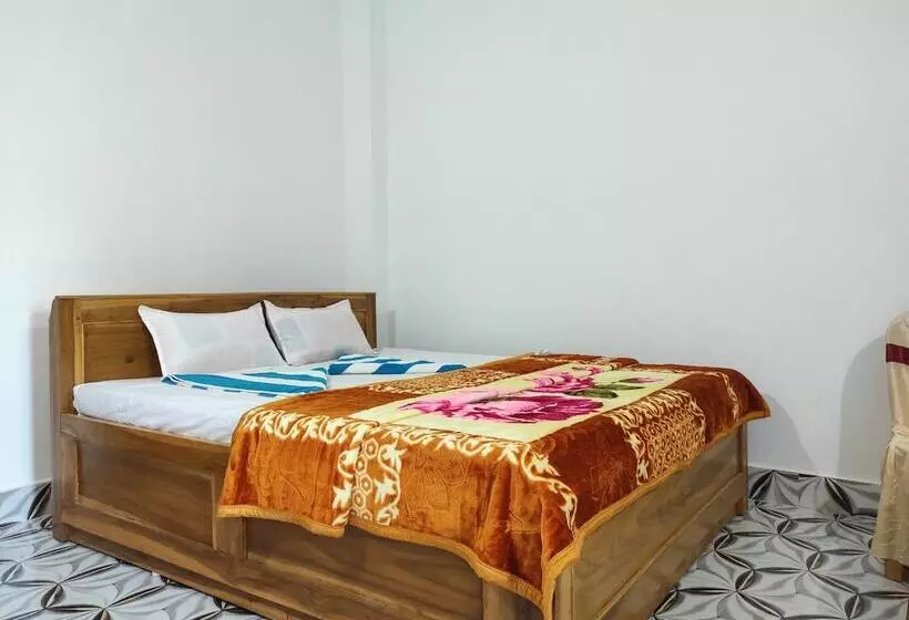 Hotelli Homecation Manas River Rock Lodge