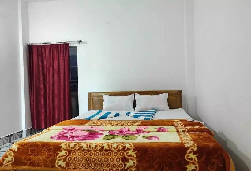 Hotelli Homecation Manas River Rock Lodge