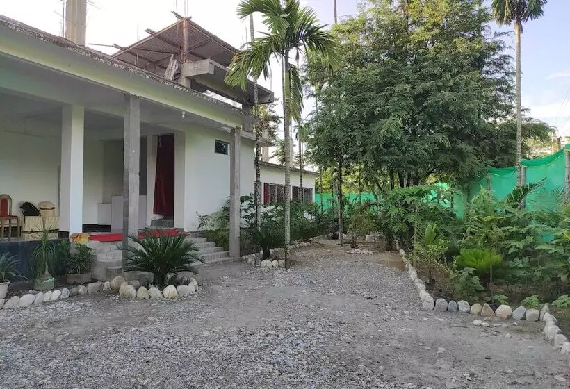 Hotelli Homecation Manas River Rock Lodge