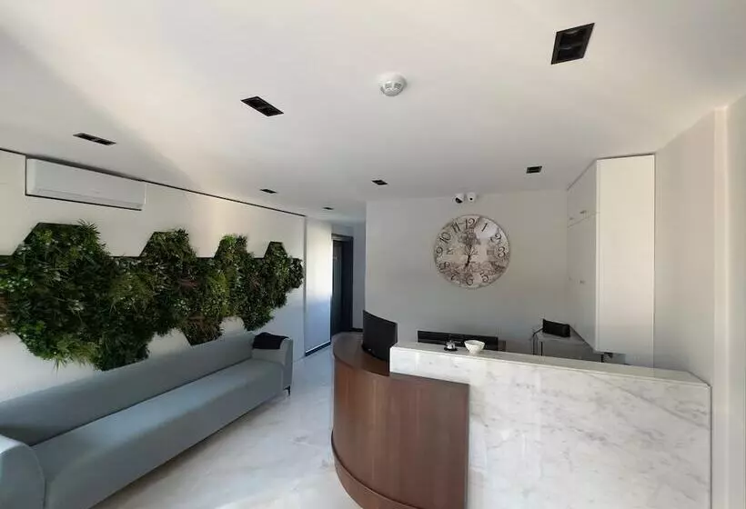 Hotelli La Miel Suites Sile