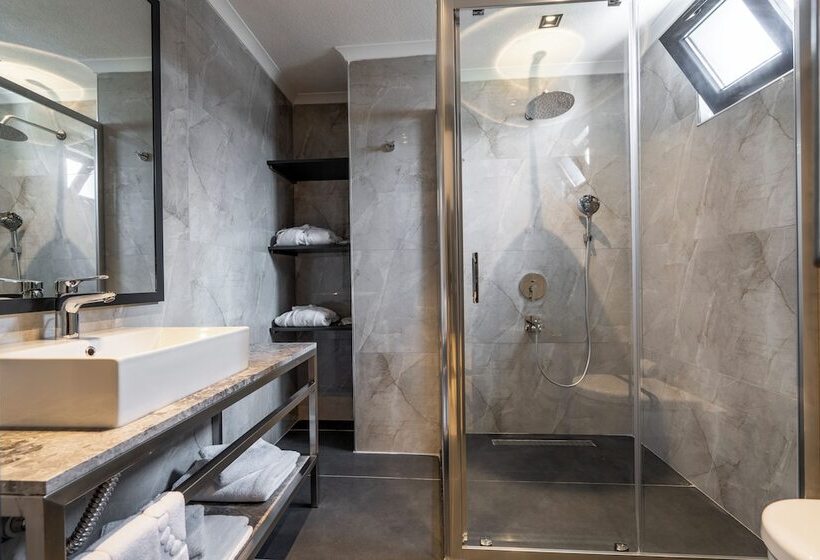 Отель La Miel Suites Sile