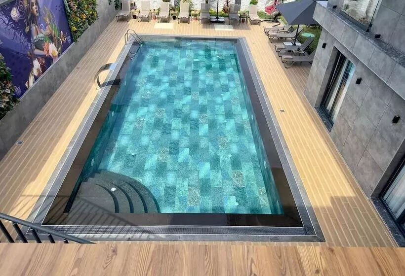 Hotelli La Miel Suites Sile