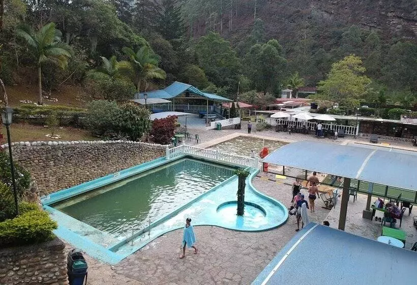 ホテル Paraiso Termal