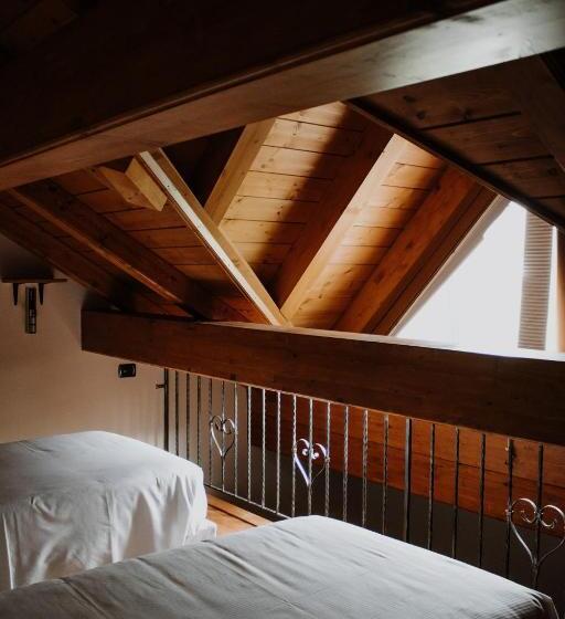 בית מלון כפרי Principessa Giovanna Boutique Chalet