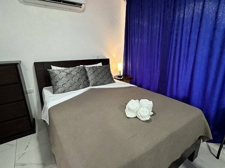 هتل Serendipity Tortuguero