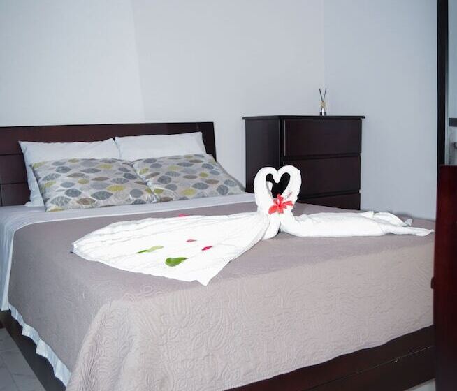 هتل Serendipity Tortuguero