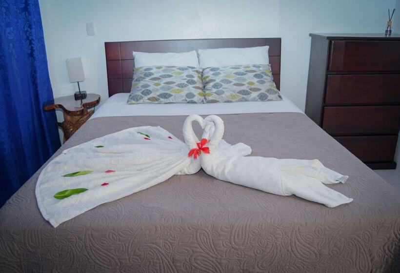 هتل Serendipity Tortuguero