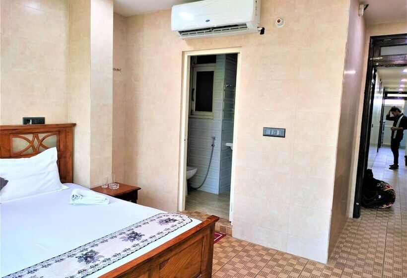 Hotel Shamim Residency Near Nizamuddin Dargah