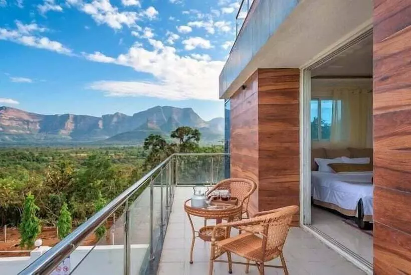 ホテル Stay Serene Luxury