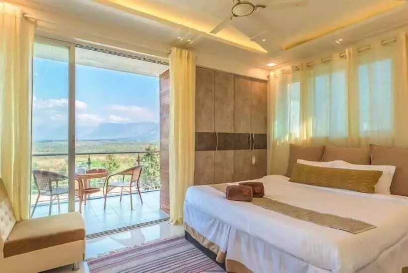 ホテル Stay Serene Luxury