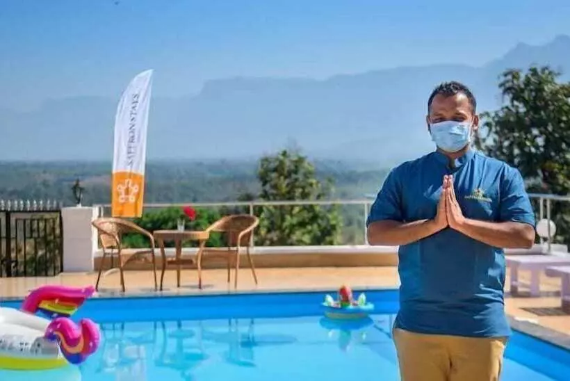 ホテル Stay Serene Luxury