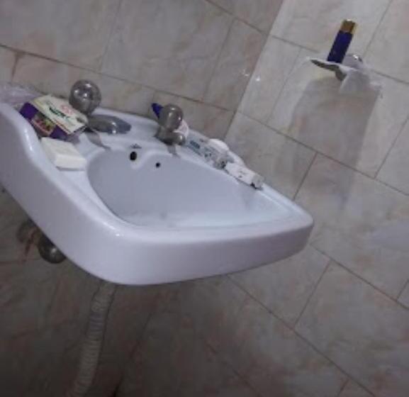 Отель Yogi Lodge , Khajuraho