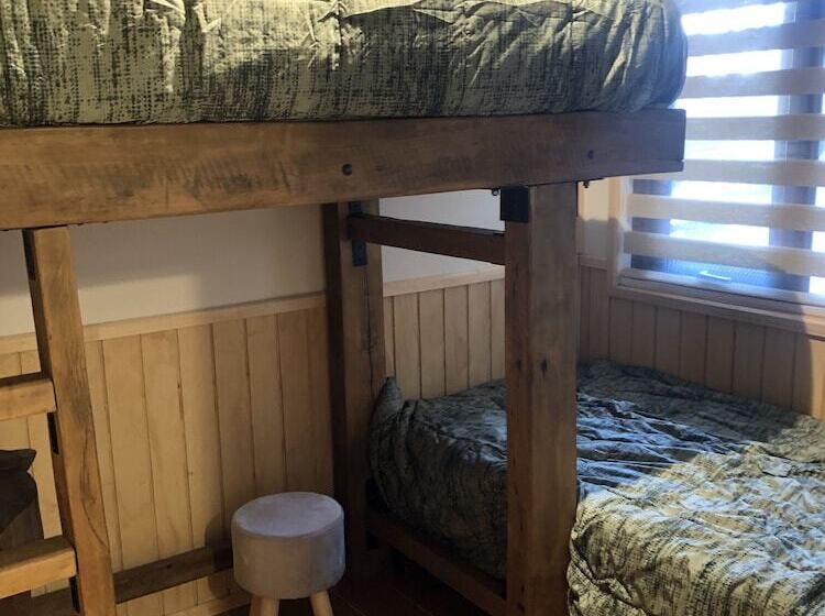 Magellanicus Rustic Suites