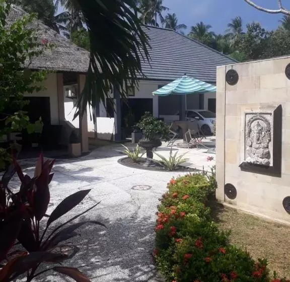 Melaya Beach Resort Twin Room