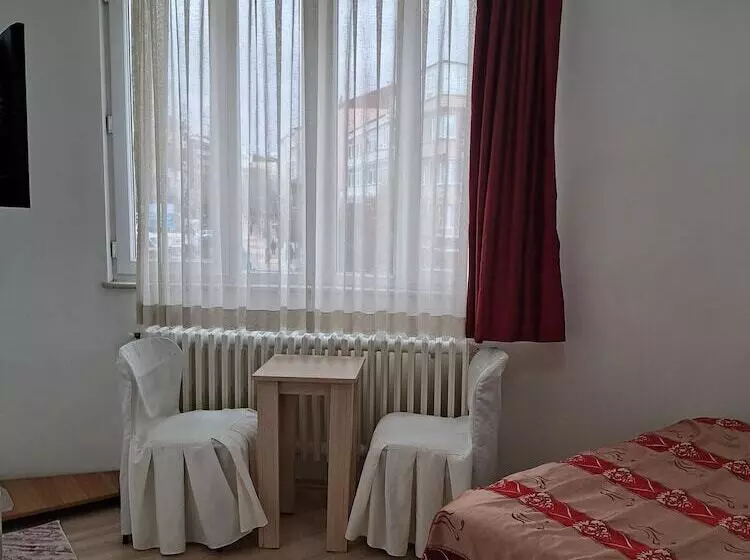 Otel Eratay