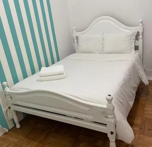 پانسیون Nautic M1 R2   Classy & Cozy Double Room With Shared Bathroom In Marques Pombal