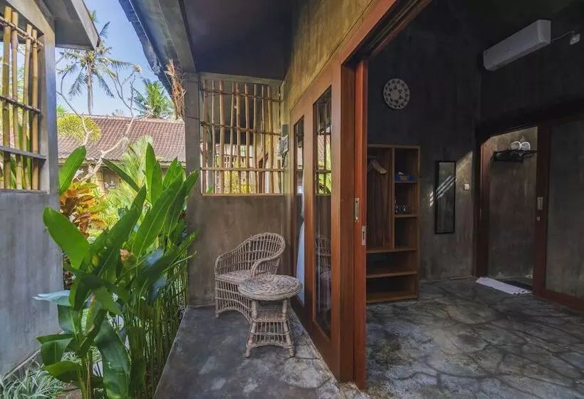 ペンション Elemento Homestay Badung