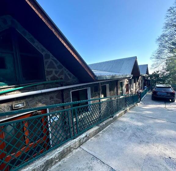 پانسیون Luxury Cottage Retreat