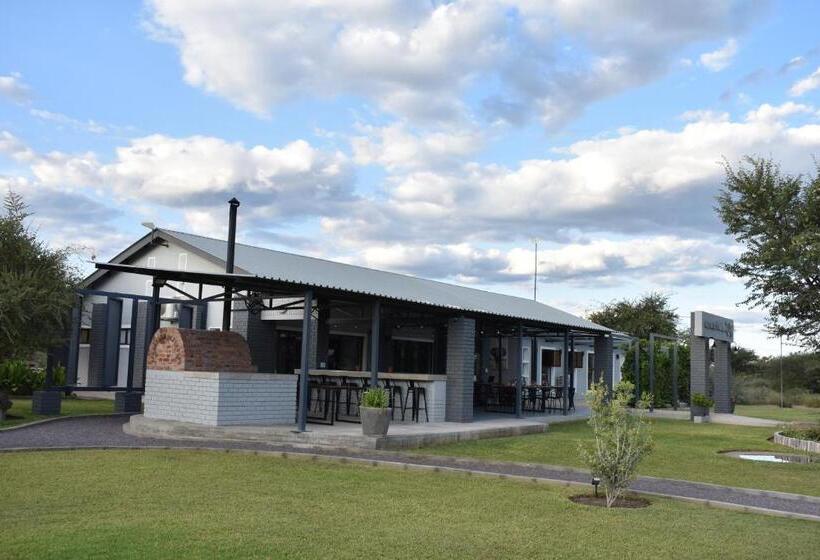 پانسیون Symponia Guest House