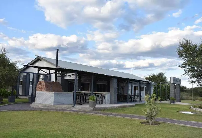 پانسیون Symponia Guest House