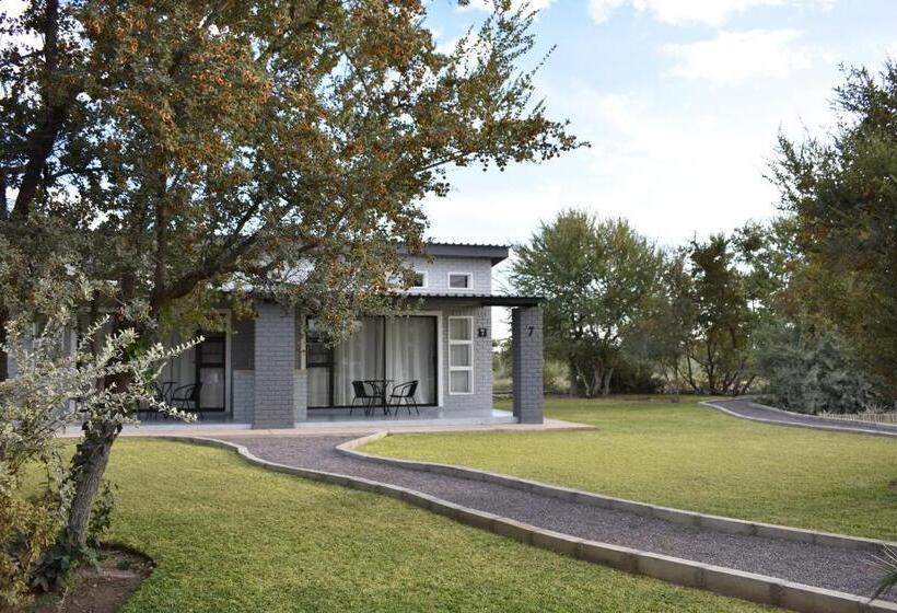 پانسیون Symponia Guest House