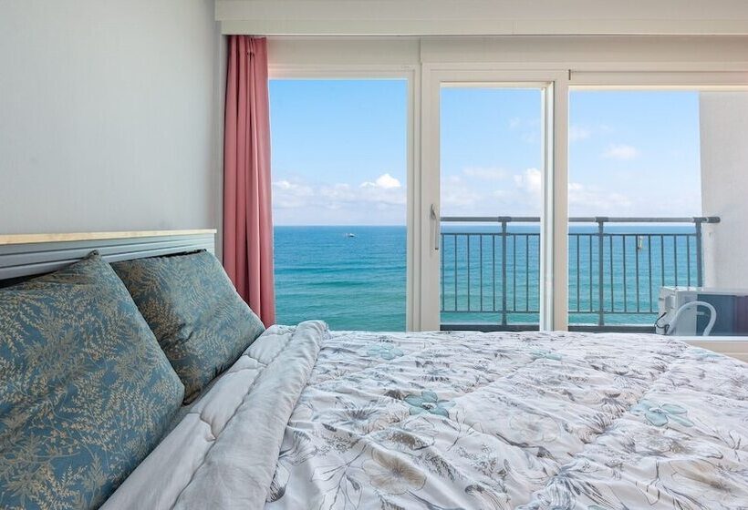 Gangneung Haerang Pension