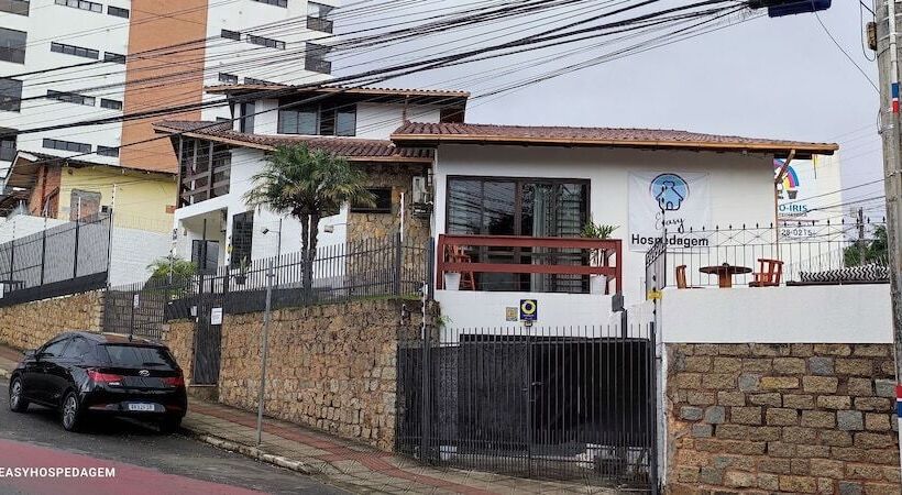 פונדק Easy Hospedagem