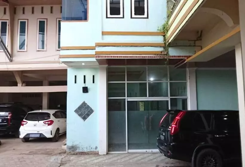 Hotelli Al-razzaq Guest House By Oyo