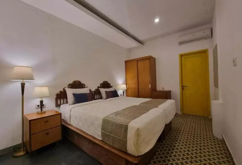 ホテル Attara Inn Senggigi