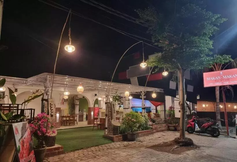 ホテル Attara Inn Senggigi