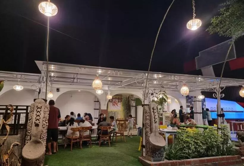 ホテル Attara Inn Senggigi