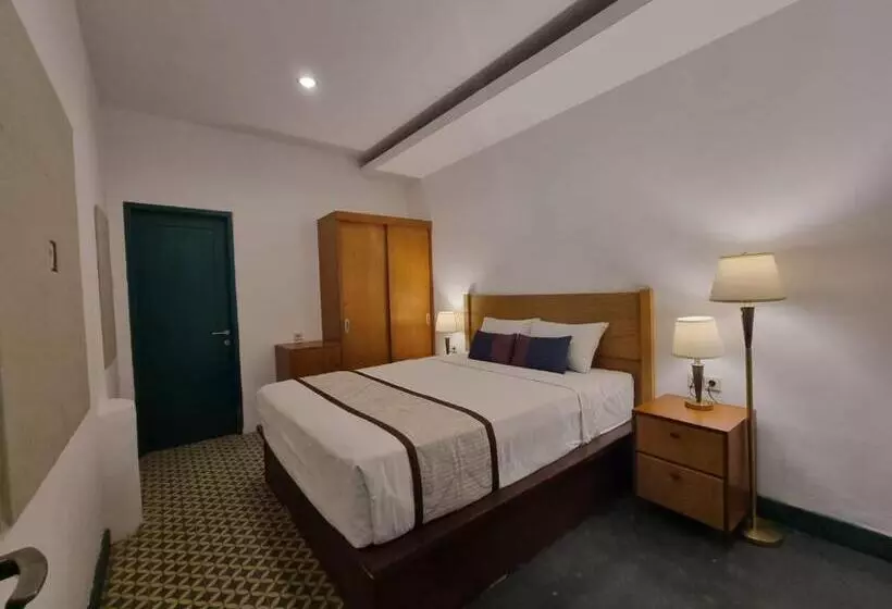 ホテル Attara Inn Senggigi