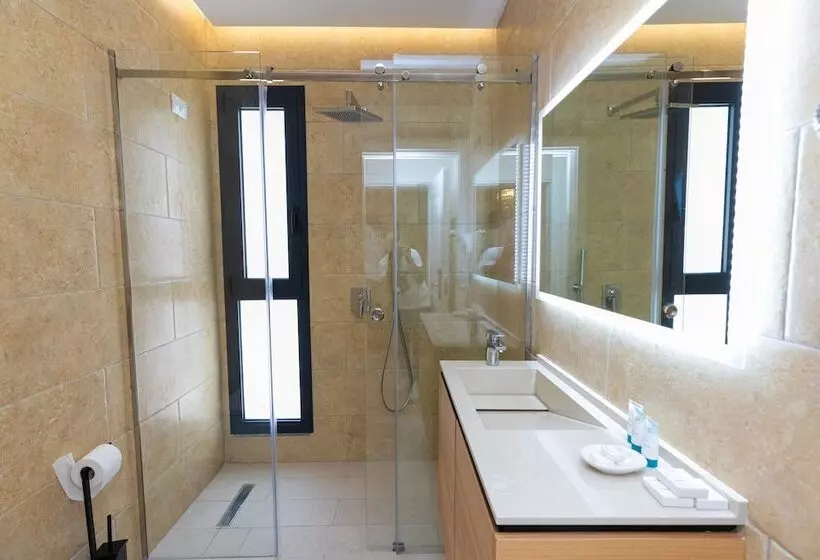 Hotelli B&b Champagne Vlore Bay