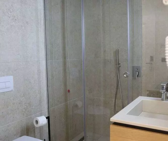 Hotelli B&b Champagne Vlore Bay