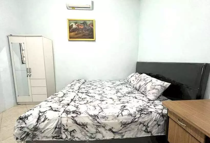 هتل Capital O 92615 Villa Utama D Alas Purwo