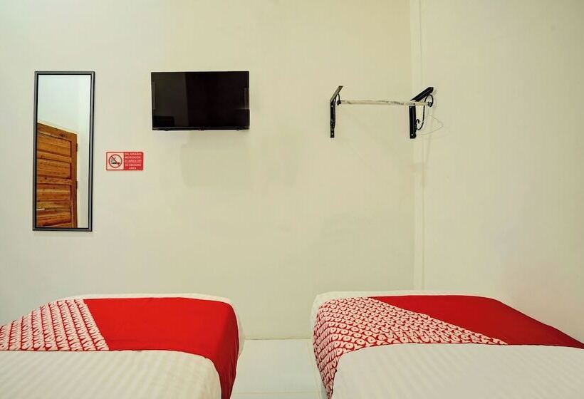 בית מלון כפרי Dngalau Residence Syariah By Oyo