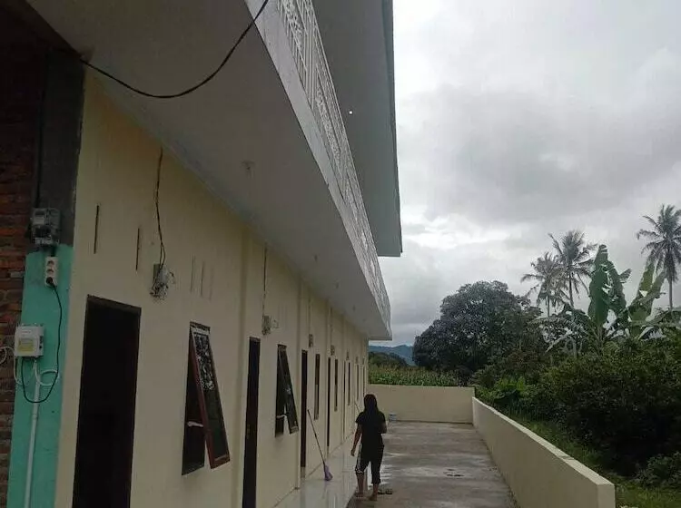 Hotelli Express O 91938 Grace Kost & Hostel