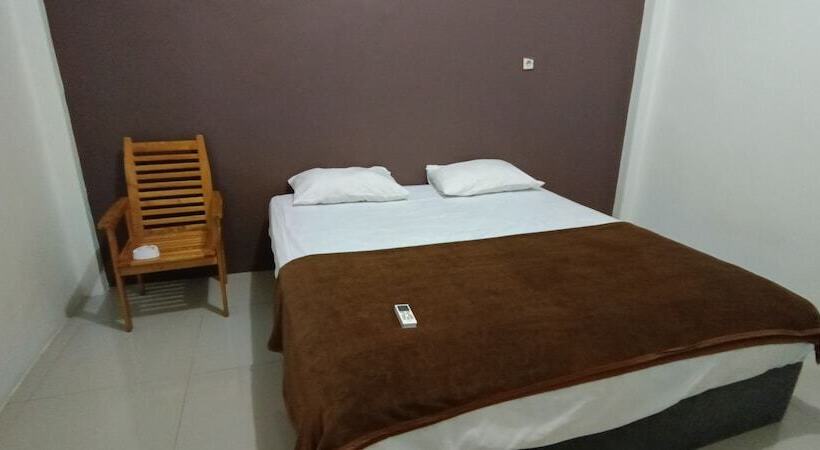 בית מלון כפרי Fanilly Guest House Marabahan By Oyo