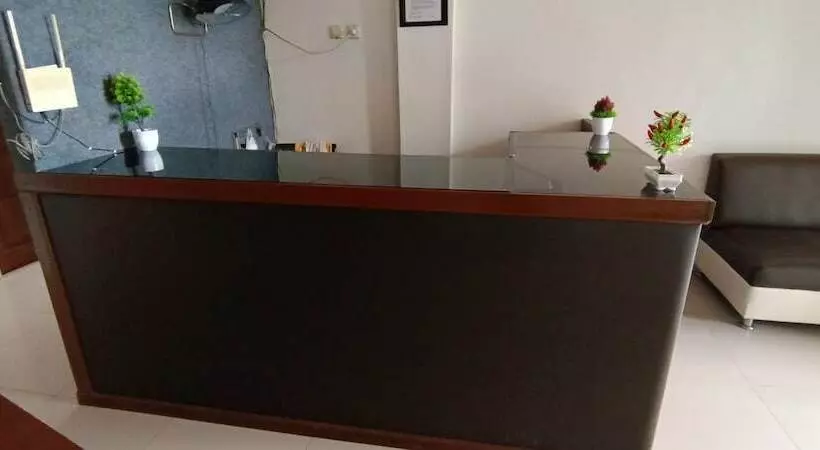 Hotelli Fanilly Guest House Marabahan By Oyo