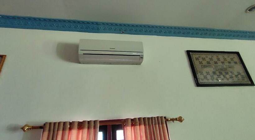 בית מלון כפרי Fanilly Guest House Marabahan By Oyo